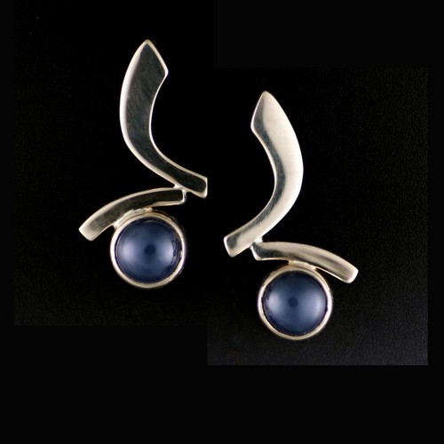 Click to view detail for MB-E257 Earrings, Zazen Star Sapphire $2200